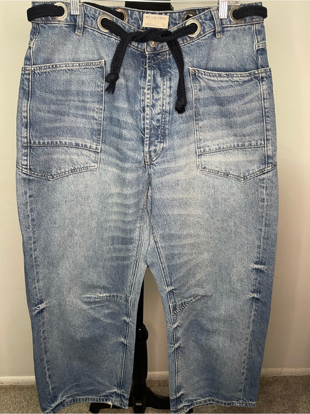 NWOT Free People We The Free Moxie Barrel Jeans Size 33 Timeless Blue $148 - Picture 3 of 7